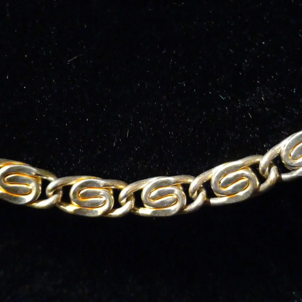 28" long rare vintage Monet Spiral snail link chain. GP beauty - Picture 2 of 4